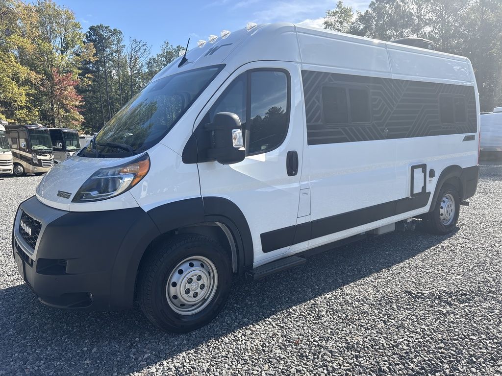 2023 Winnebago Roam U59RAC, $ 79,900