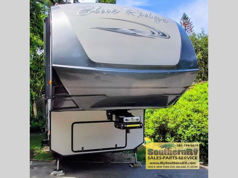 2013 Forest River Blue Ridge 3025RL, $ 13,500