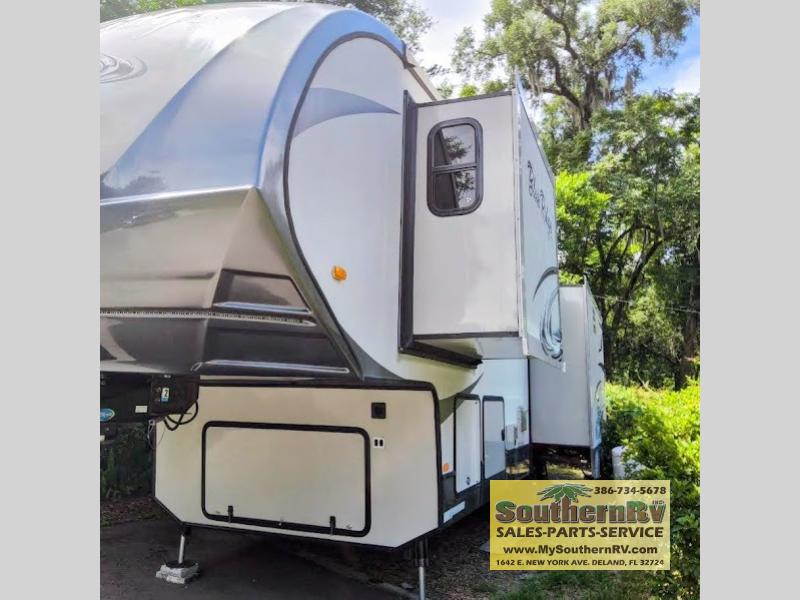 2013 Forest River Blue Ridge 3025RL, $ 13,500