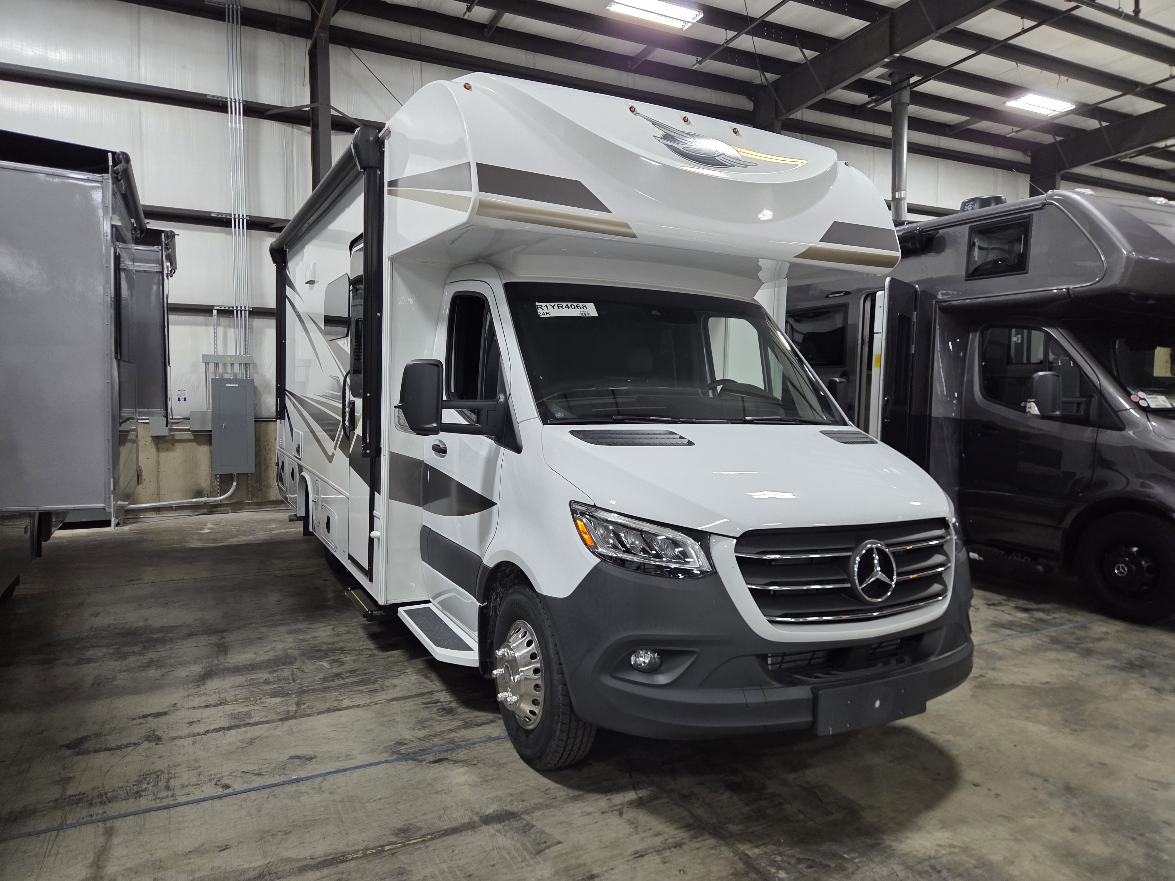 2024 Jayco Melbourne 24R, $ 104,997