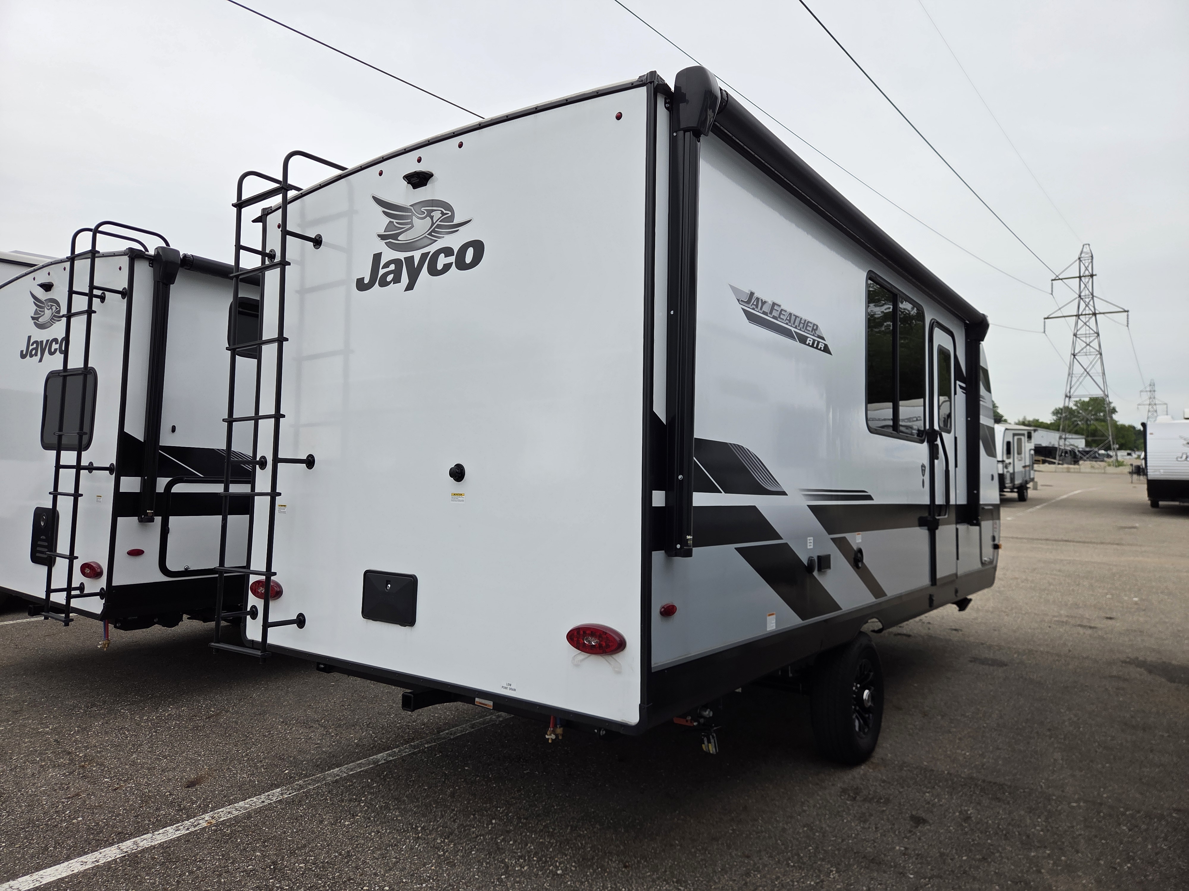 2025 Jayco Jay Feather Air 18MBH, $ 23,999