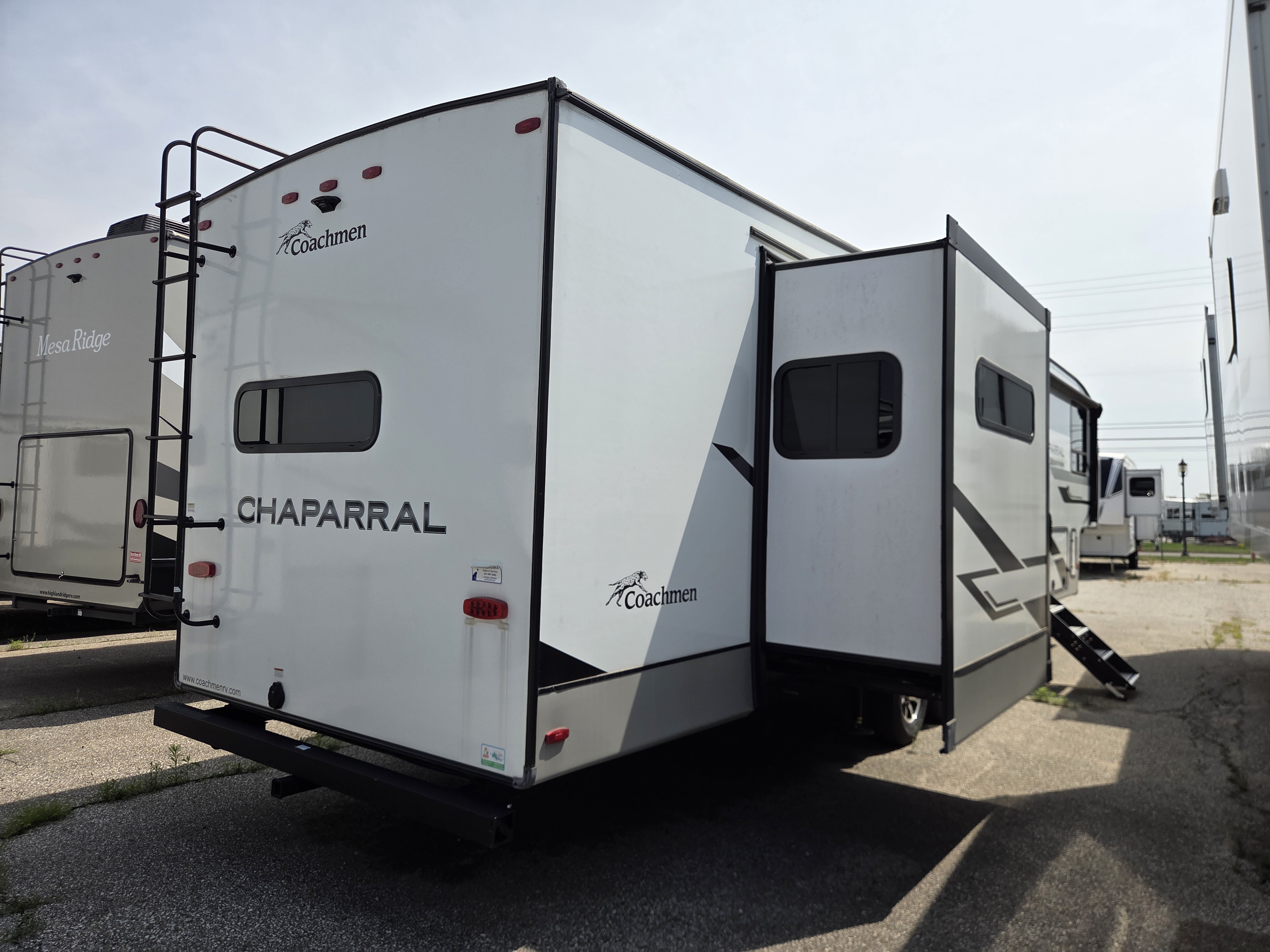 2023 Coachmen Chaparral X Edition 355FBX, $ 49,990