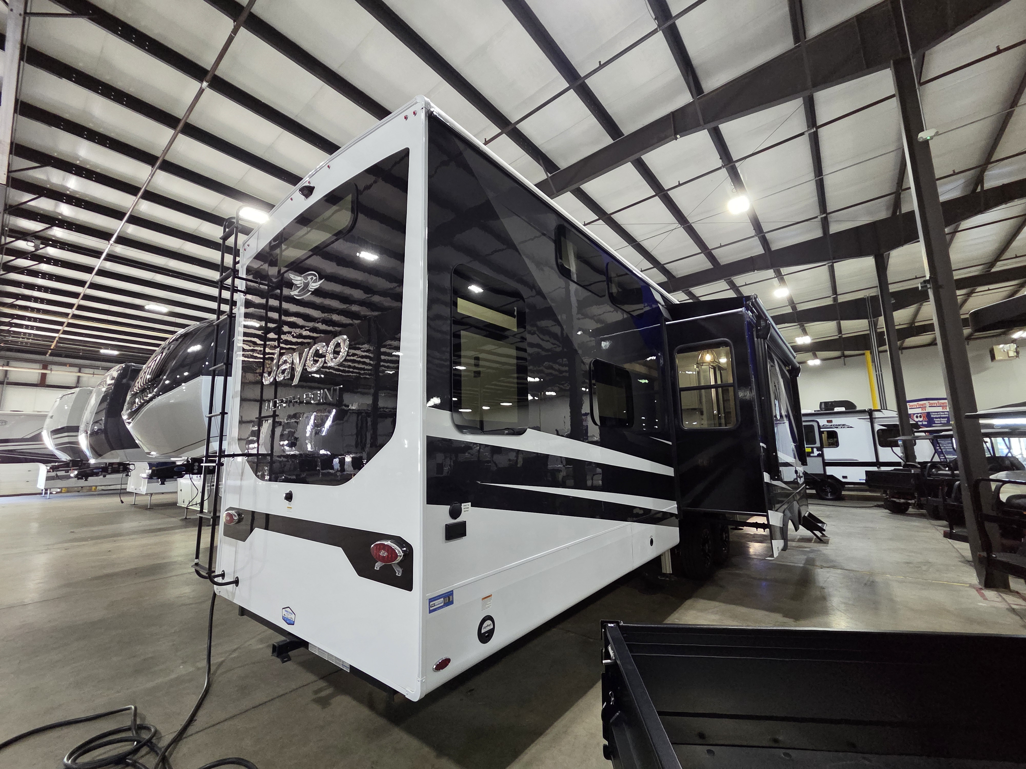 2026 Jayco North Point 395DSDB, $ 124,990