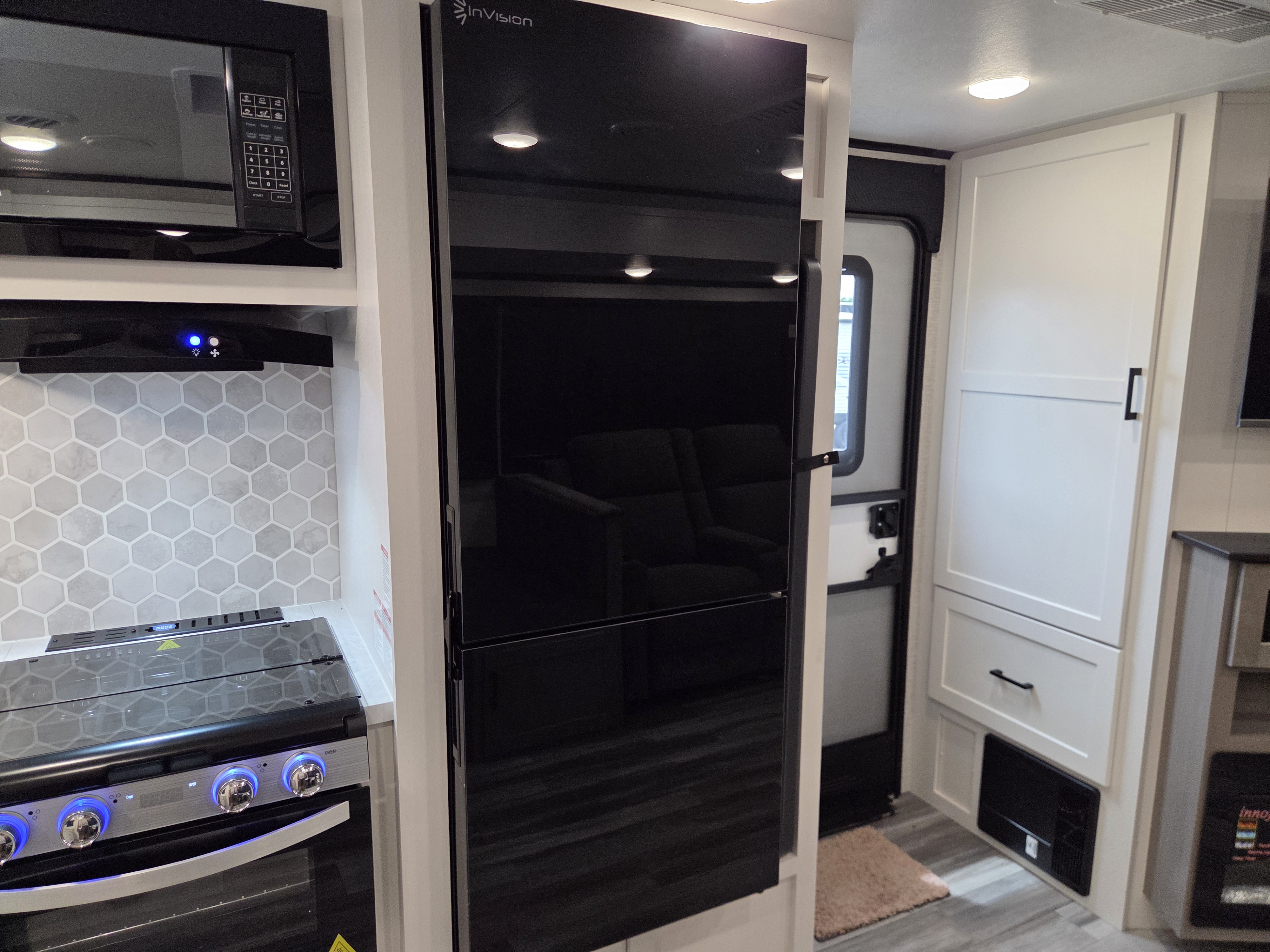 2025 Jayco Jay Feather 26FK, $ 35,398