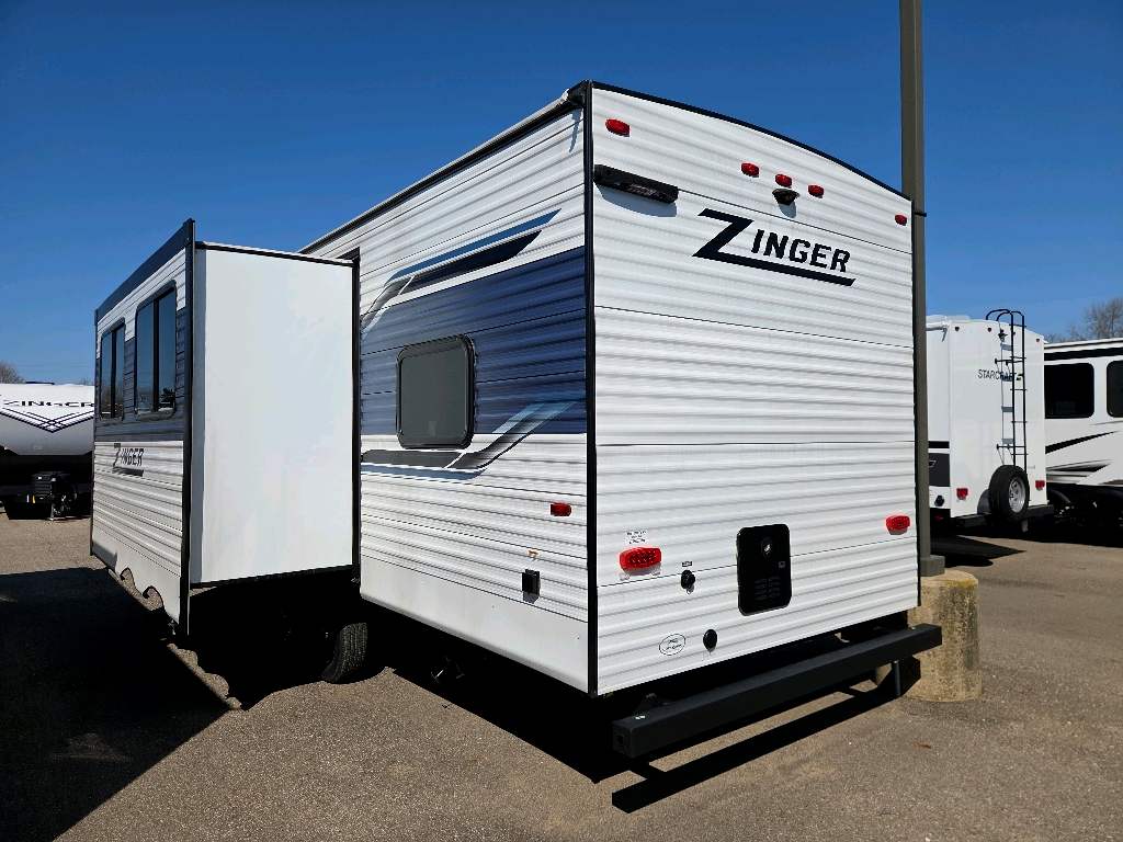 2024 CrossRoads Zinger Lite ZR260BH, $ 21,999