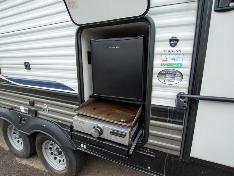 2022 Palomino Puma 26FKDS, $ 19,995