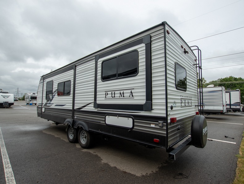 2022 Palomino Puma 26FKDS, $ 19,995