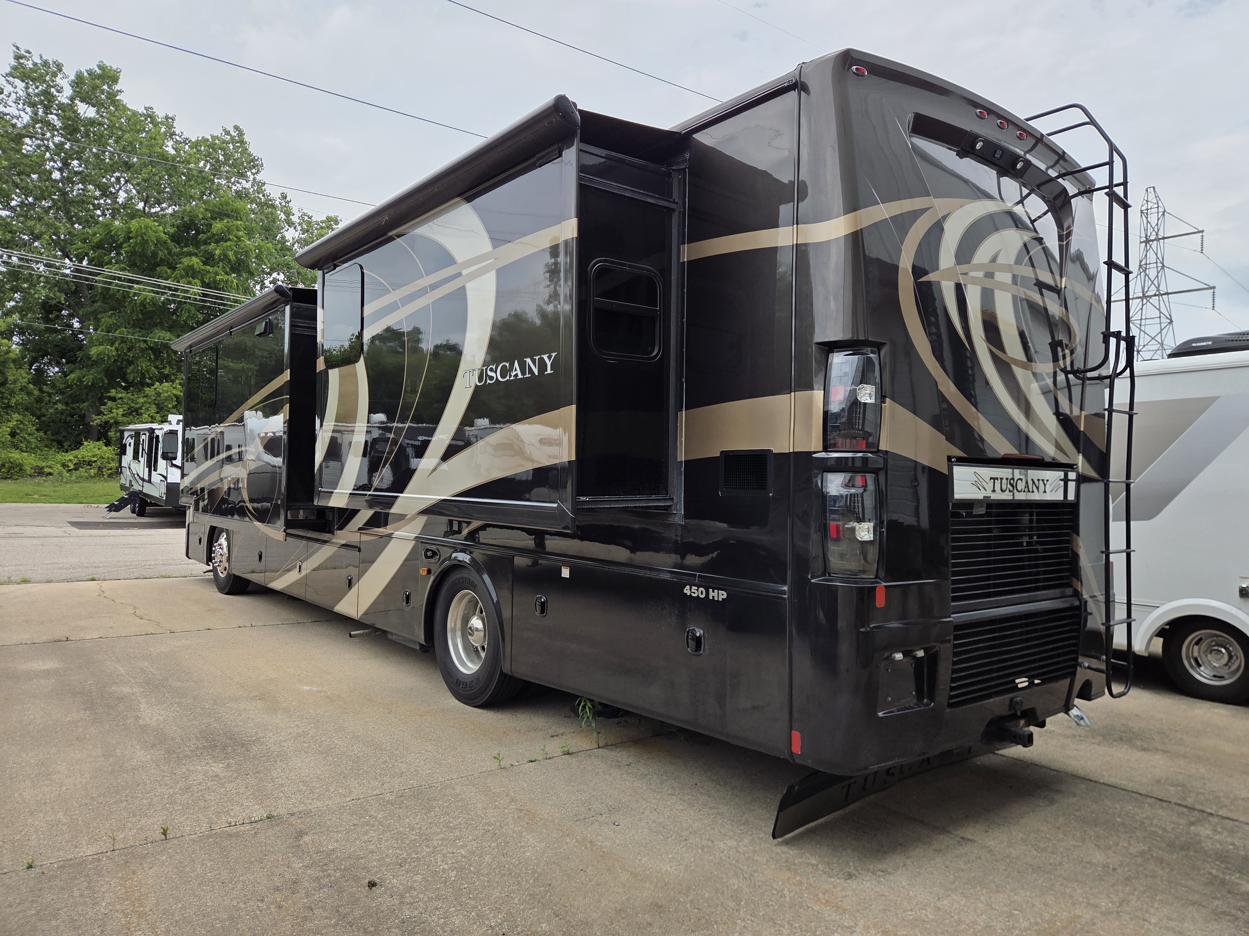 2015 Thor Motor Coach Tuscany 40KQ, $ 139,990