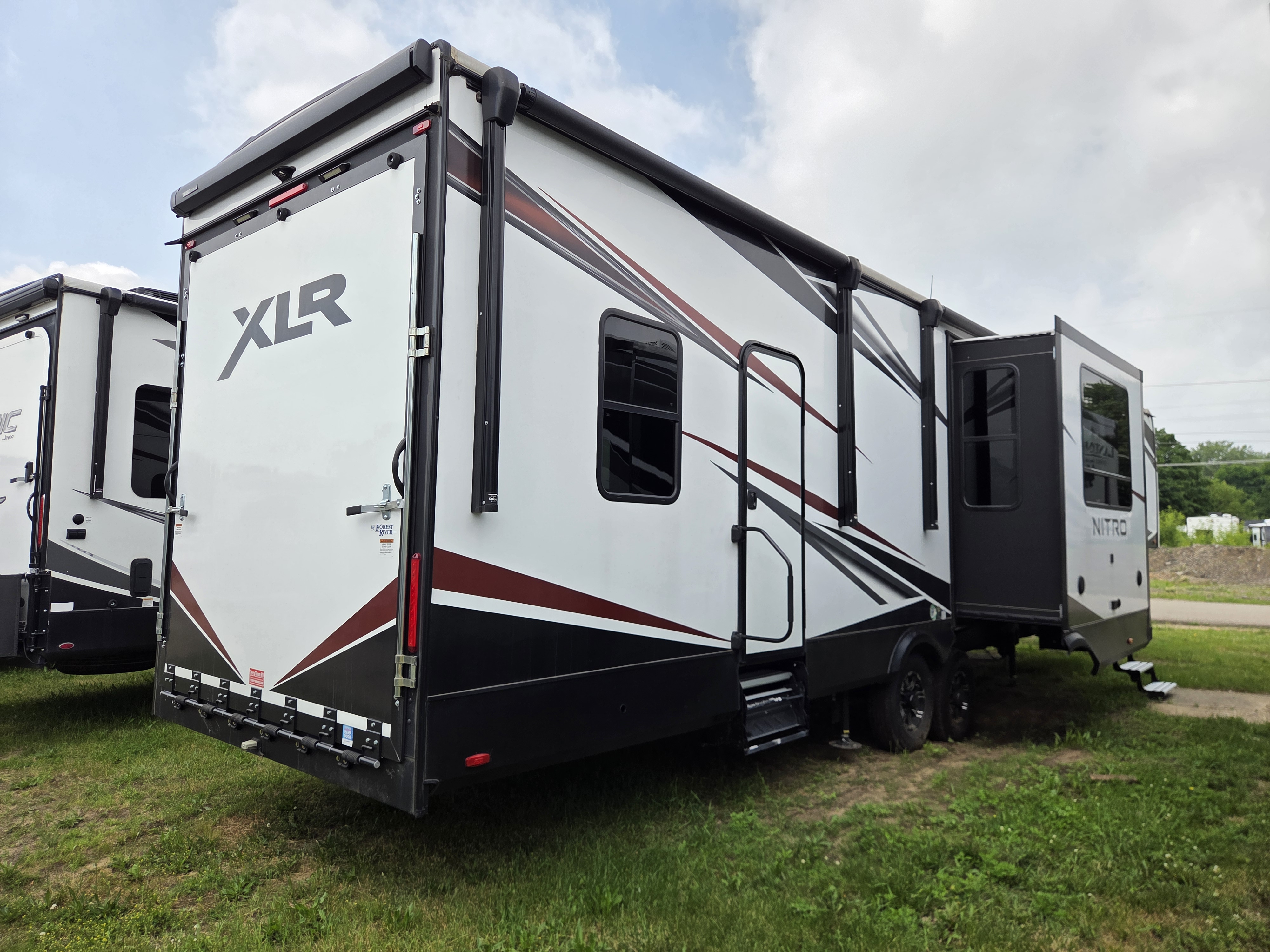 2022 Forest River XLR Nitro 35DK5, $ 49,990