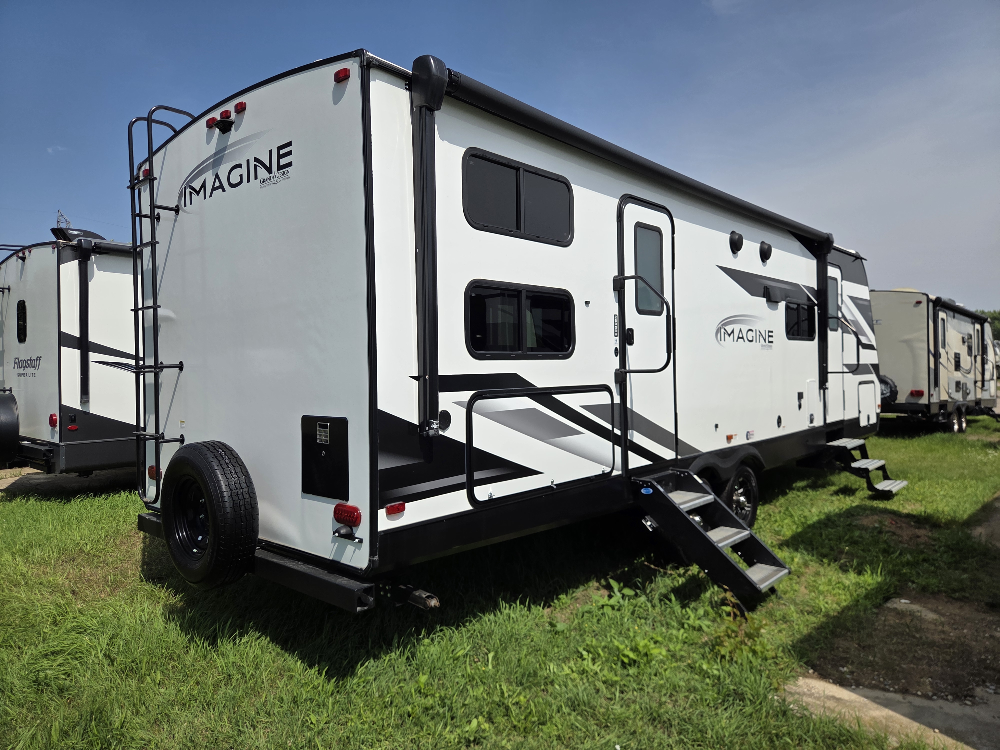 2022 Grand Design Imagine 2800BH, $ 25,990