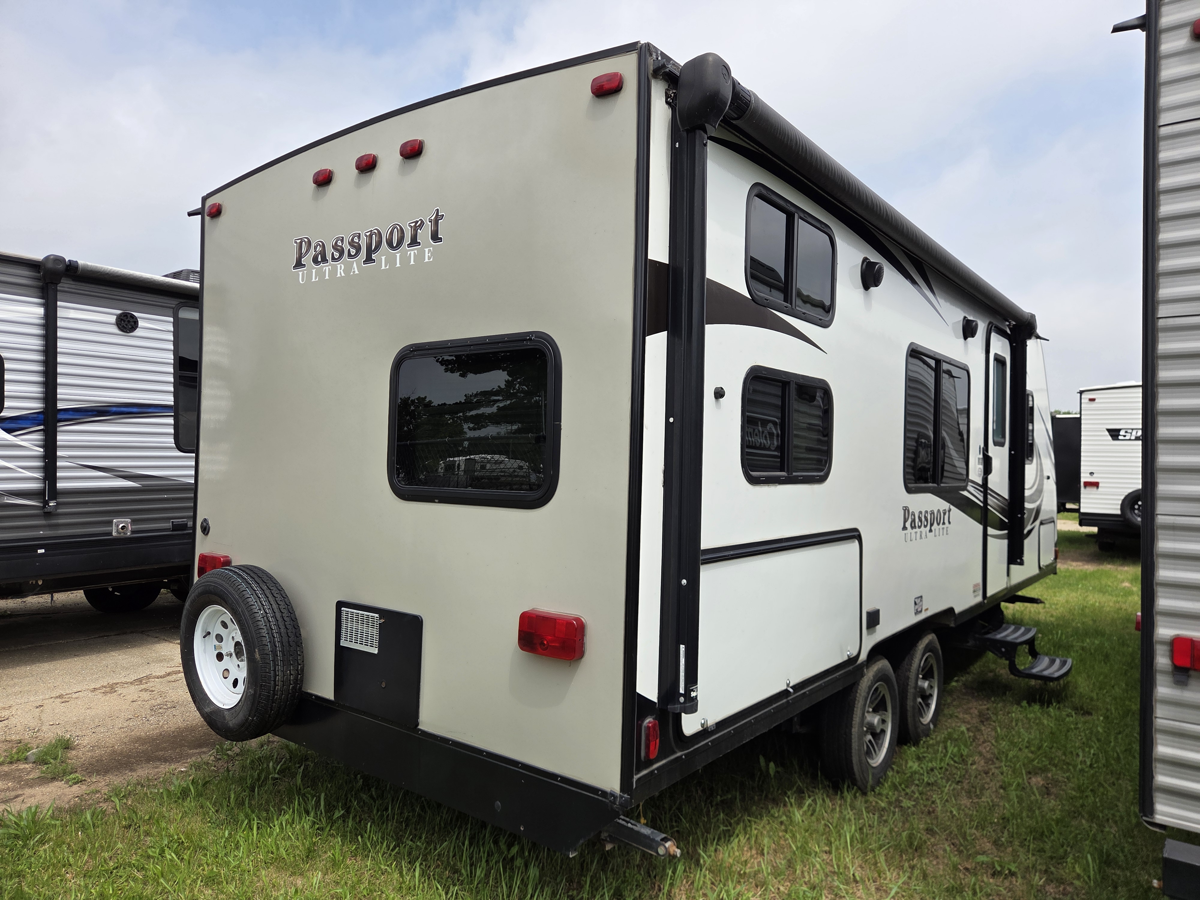 2018 Keystone Passport Ultra Lite Express 239ML, $ 13,990