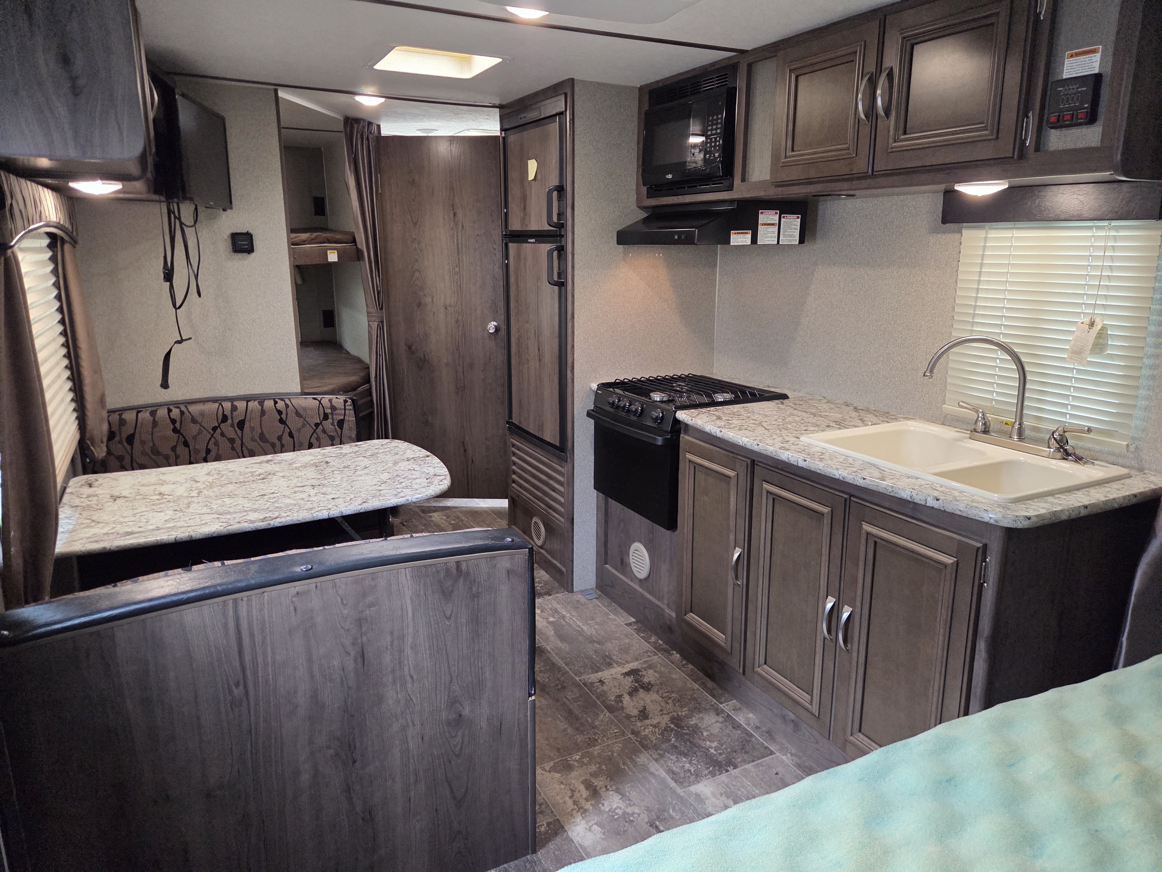 2018 Keystone Passport Ultra Lite Express 239ML, $ 13,990