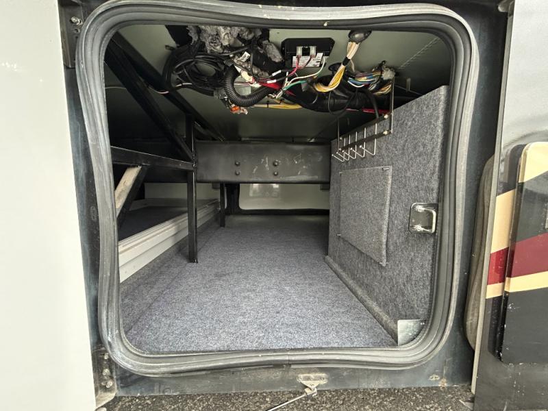 2017 Coachmen Sportscoach Cross Country RD 408DB, $ 134,990