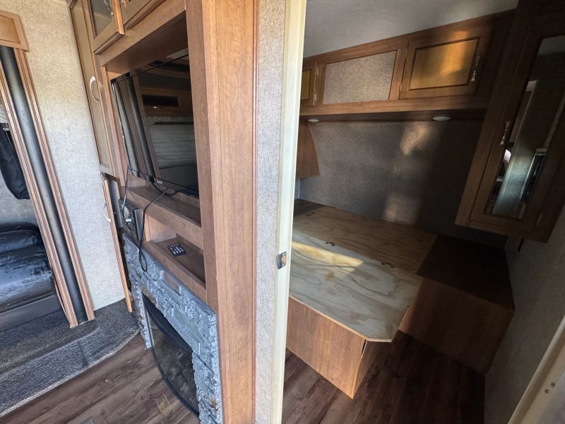 2018 Coachmen Catalina Legacy, $ 12,000