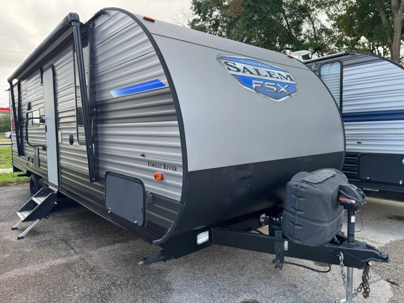 2021 Forest River Salem FSX Toy Hauler, $ 15,900