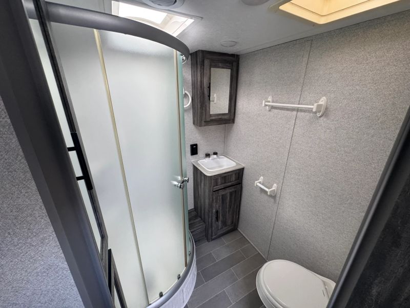 2021 Forest River Salem FSX Toy Hauler, $ 15,900