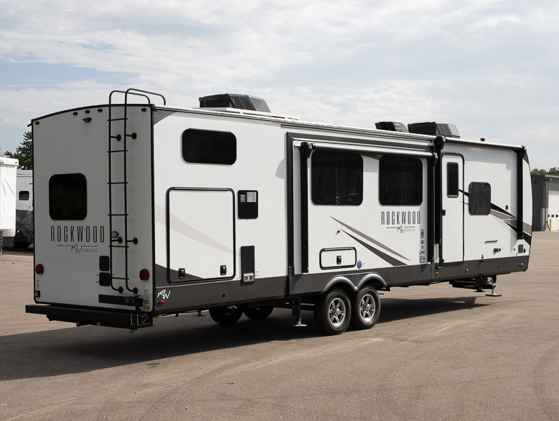 2025 Forest River Rockwood Signature 8336BH, $ 60,398