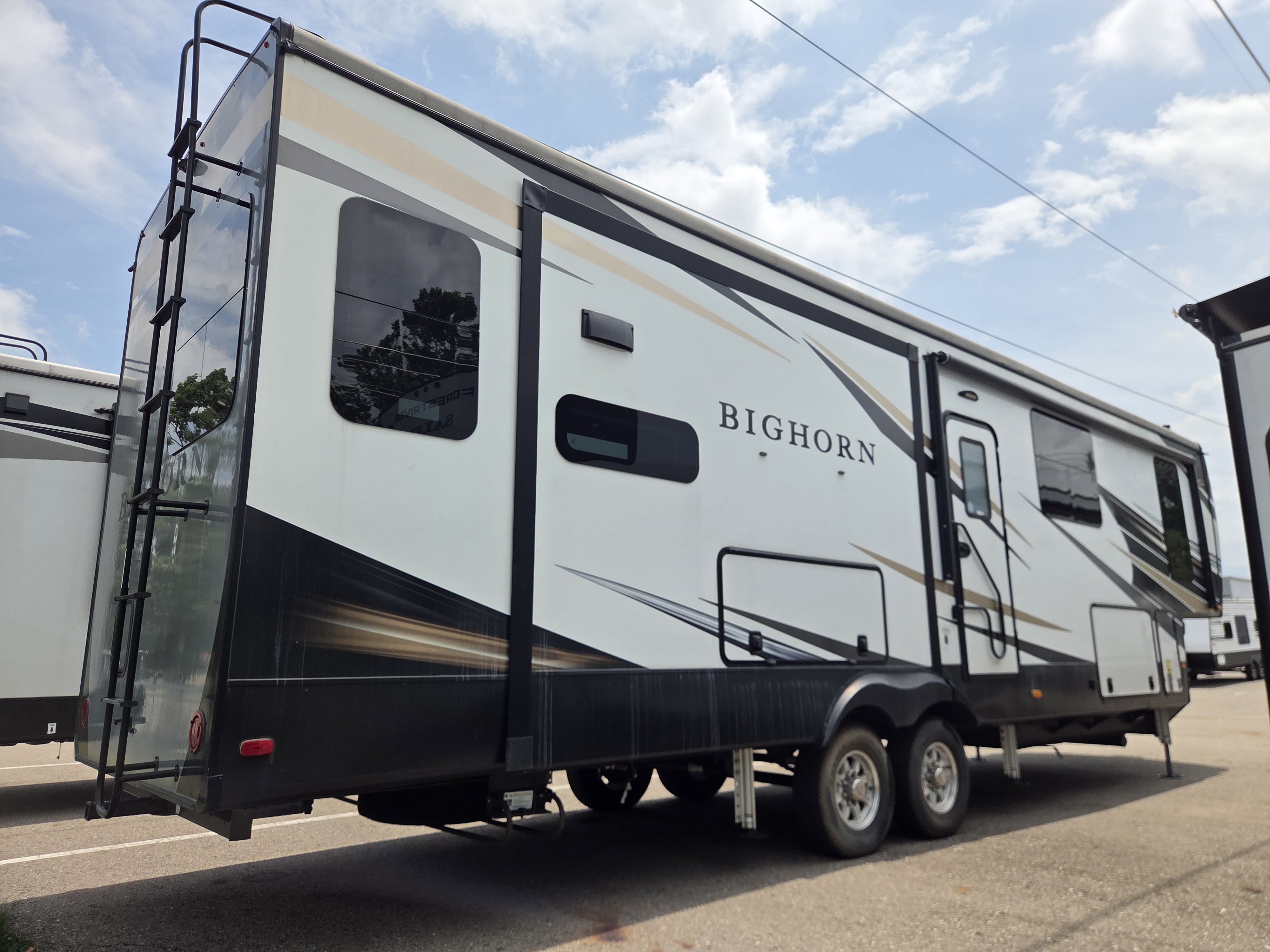 2022 Heartland Bighorn BH 3120 RK, $ 55,995