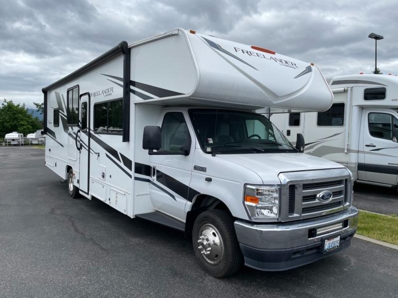 2021 Coachmen Freelander Premier 29KB, $ 79,990