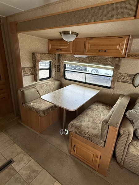 2008 Keystone LAREDO 284BH, $ 12,450