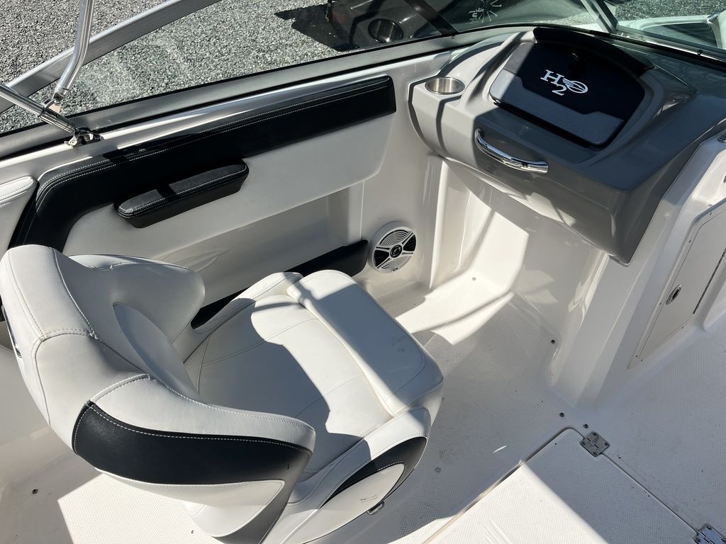 2016 Chaparral H2O 21 Sport, $ 19,900.00