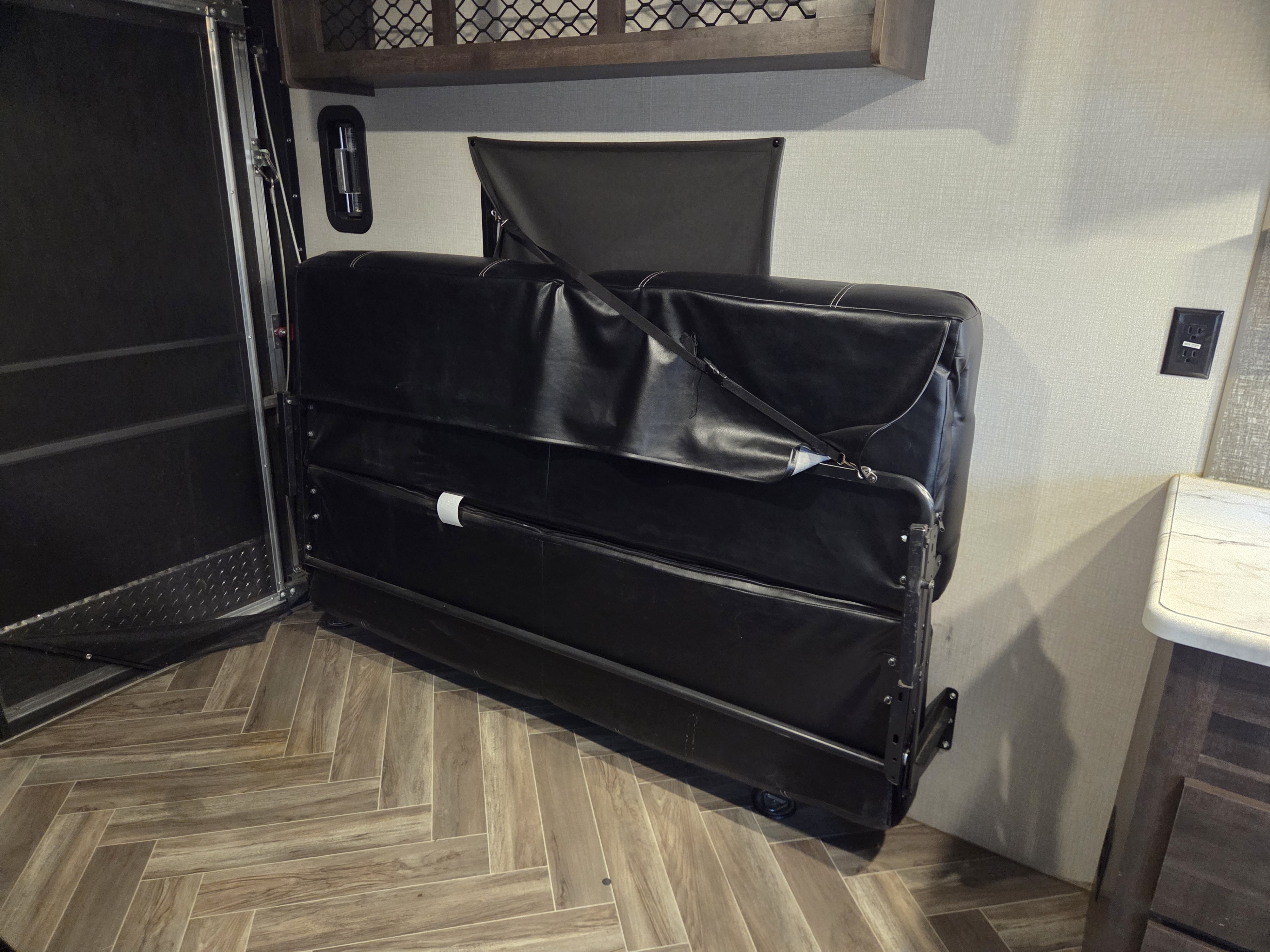2020 KZ Sportsmen LE 270THLE, $ 18,990