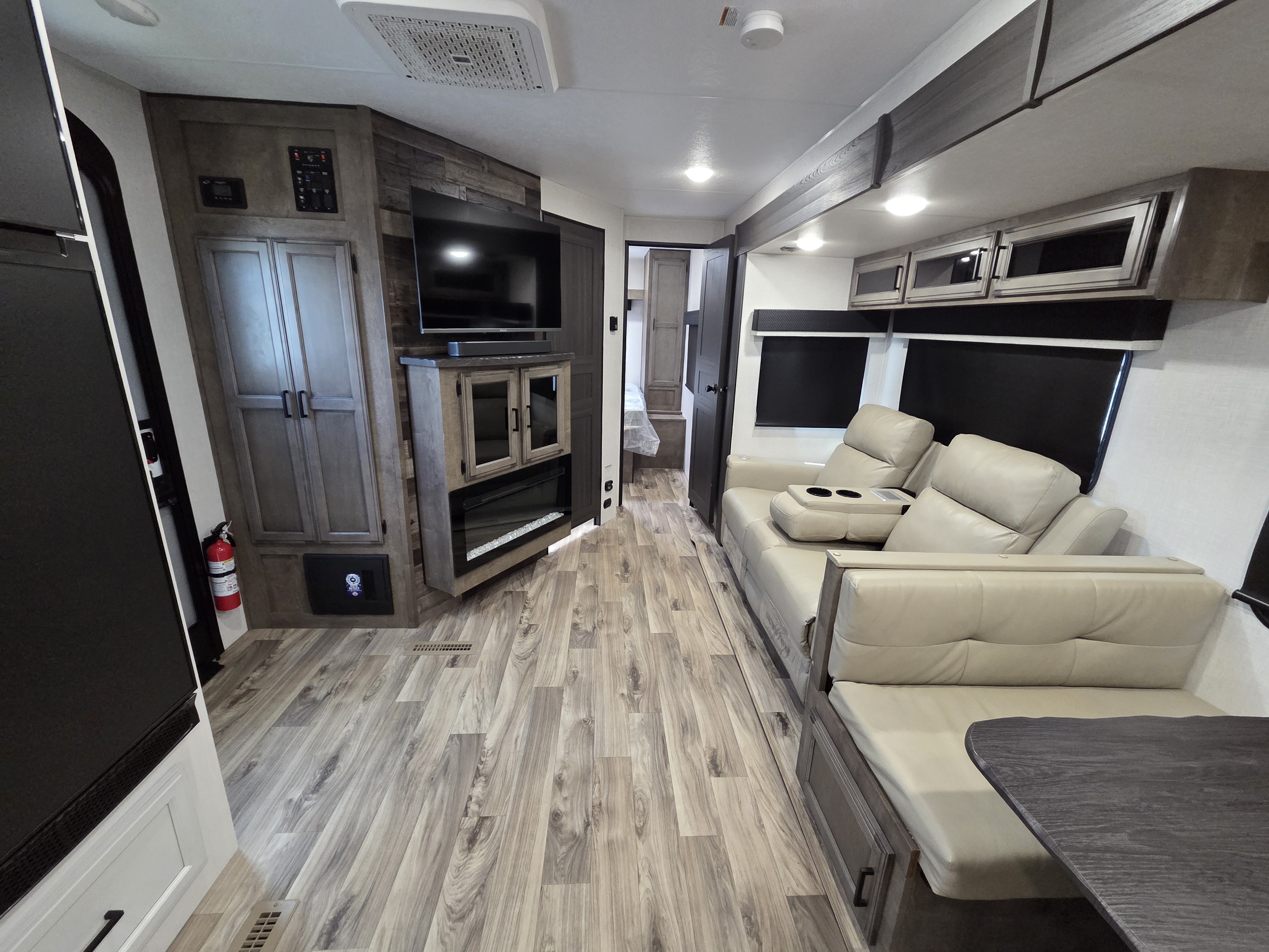 2024 Venture SportTrek ST251VFK, $ 29,990