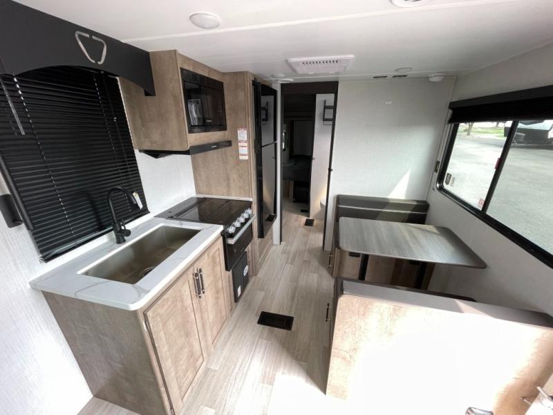 2027 Keystone Springdale 2100RLWE, $ 26,154