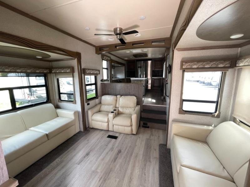 2019 Forest River Cedar Creek Champagne Edition 38, $ 59,990