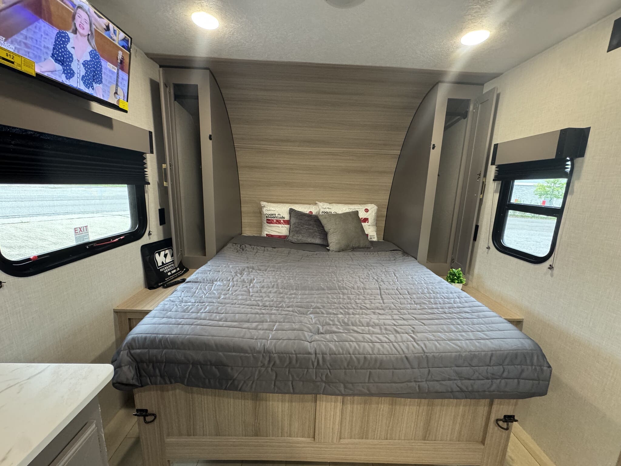2025 KZ Sportsmen Classic 170MB, $ 14,995