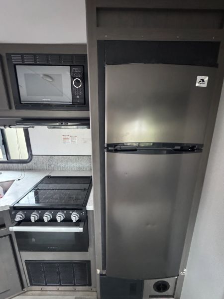 2021 Cruiser RV Embrace, $ 18,900