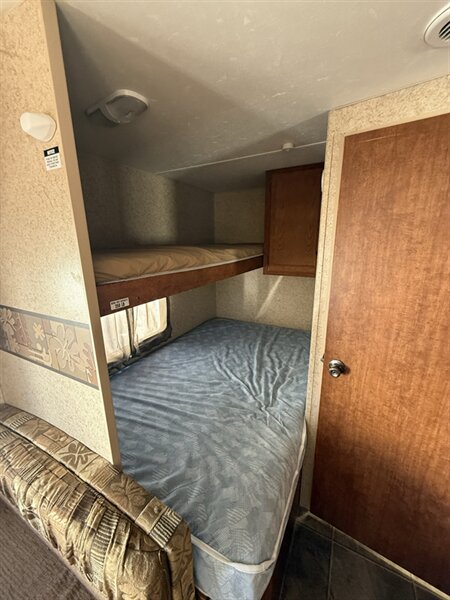 2012 Skyline NOMAD JOEY 252, $ 10,450