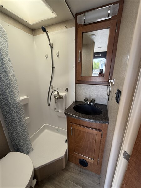 2017 Lance Travel Trailer 1685, $ 19,999