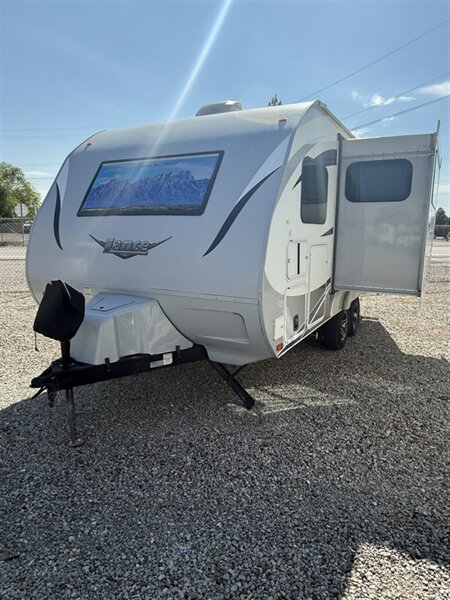 2017 Lance Travel Trailer 1685, $ 19,999