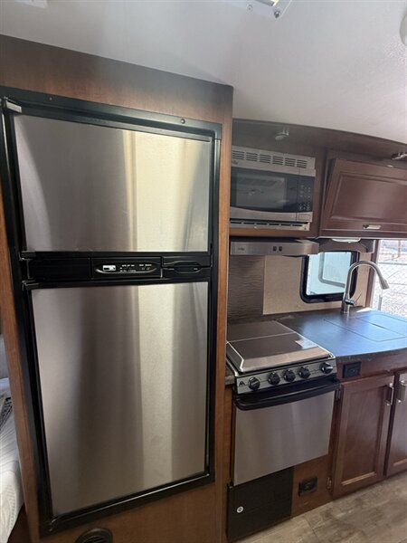 2017 Lance Travel Trailer 1685, $ 19,999