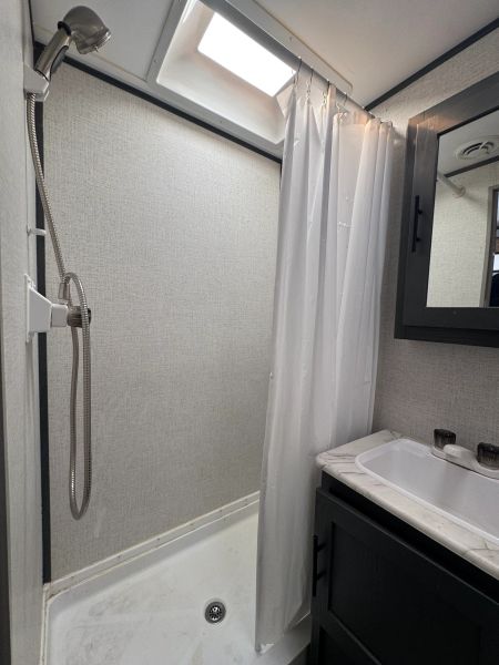 2022 Dutchmen Aspen Trail, $ 19,900