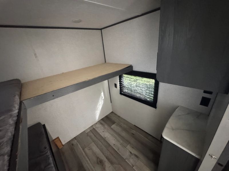 2022 Dutchmen Aspen Trail, $ 19,900