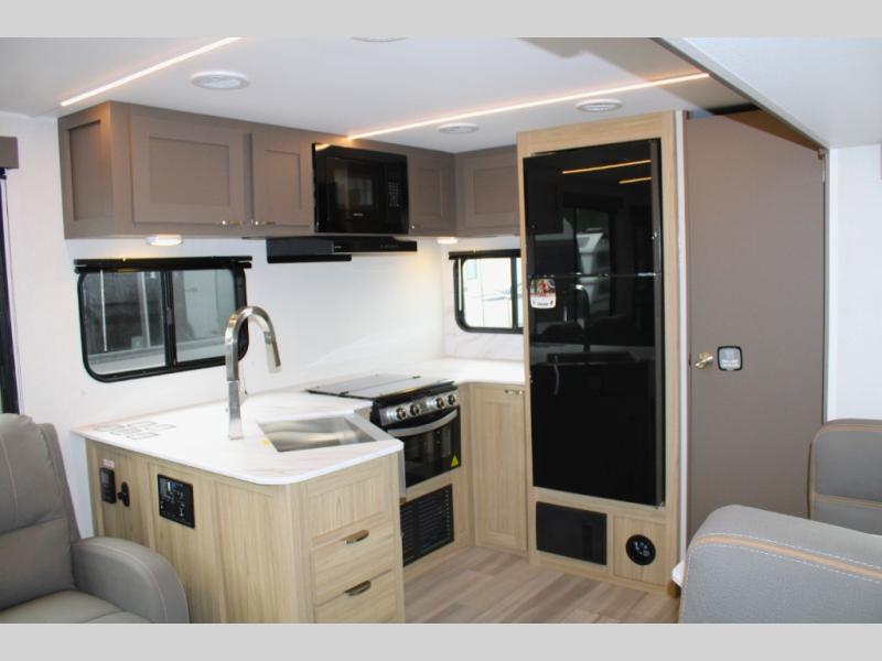 2025 Cruiser RV Avenir 29RK, $ 29,990