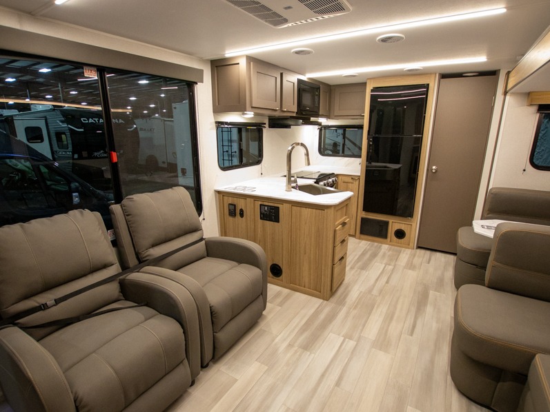2025 Cruiser RV Avenir 29RK, $ 28,990