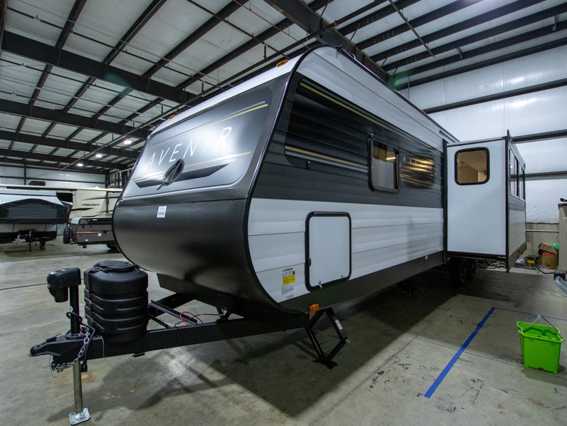 2025 Cruiser RV Avenir 32BH, $ 29,990