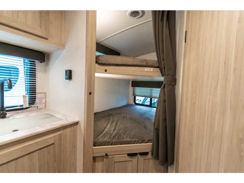 2022 Cruiser RV Shadow Cruiser SC259BHS, $ 29,990