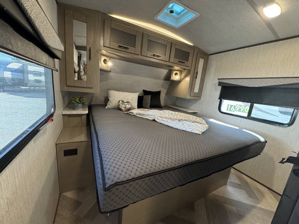 2021 Cruiser RV Twilight Signature Series TWS2620, $ 25,995