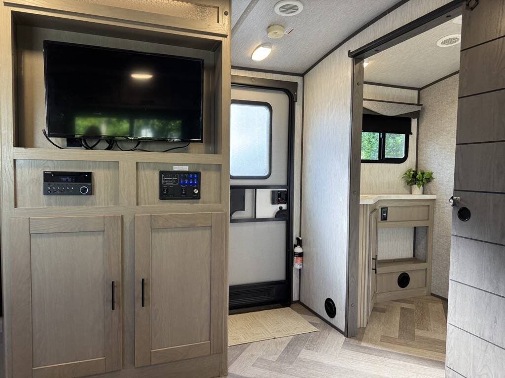 2021 Cruiser RV Twilight Signature Series TWS2620, $ 25,995