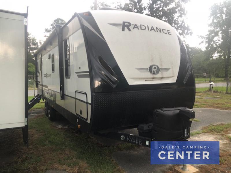 2020 Cruiser RV Radiance Ultra Lite R-25RB, $ 26,000