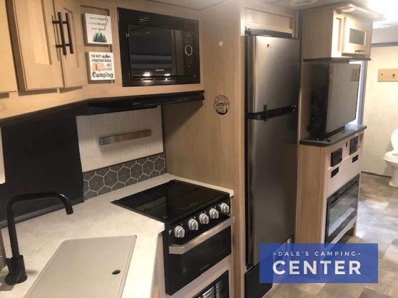 2020 Cruiser RV Radiance Ultra Lite R-25RB, $ 26,000