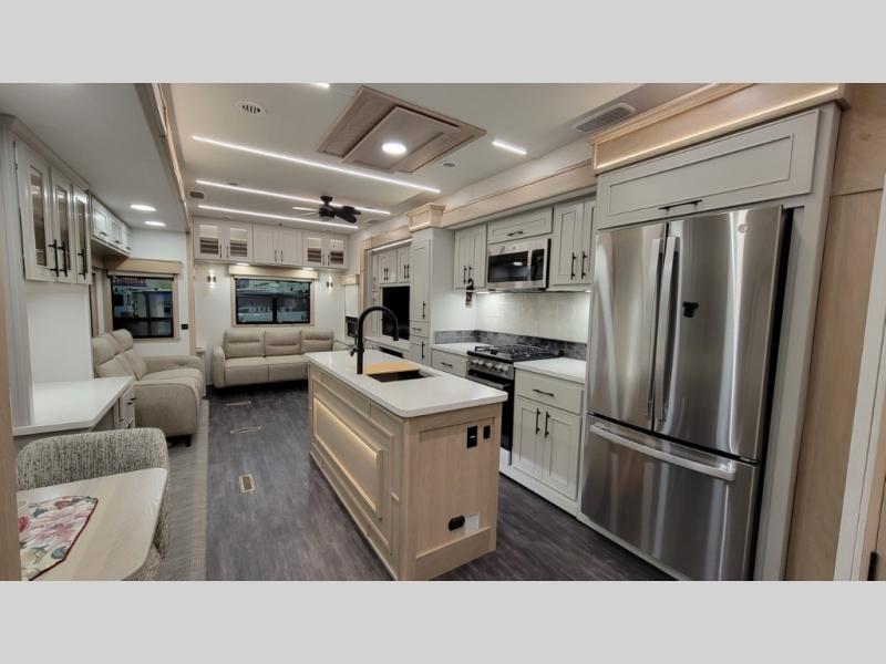 2025 DRV Mobile Suites MS Houston, $ 273,314