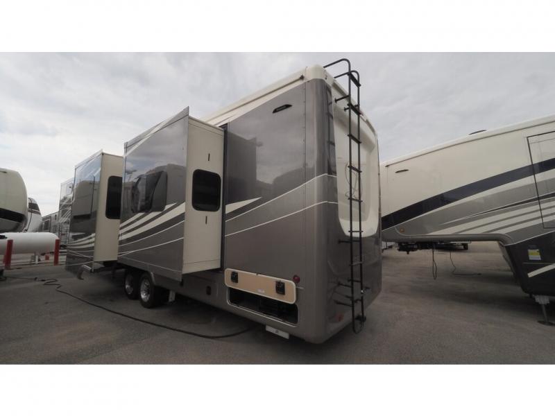 2022 DRV Mobile Suites 41FKMB, $ 233,076