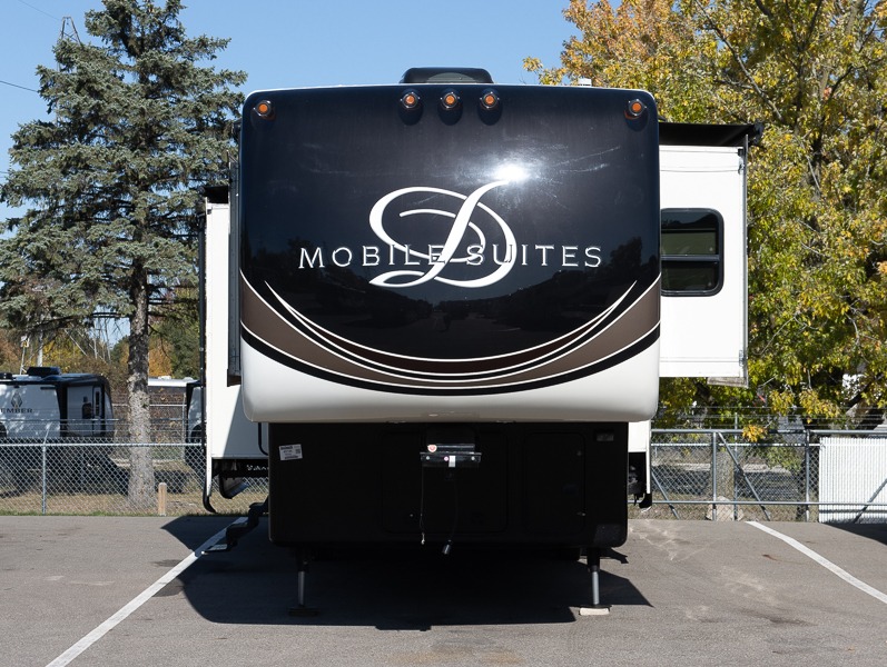 2015 DRV Mobile Suites 38RSSA, $ 0