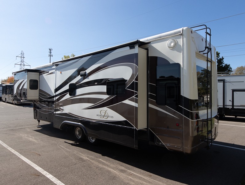 2015 DRV Mobile Suites 38RSSA, $ 0