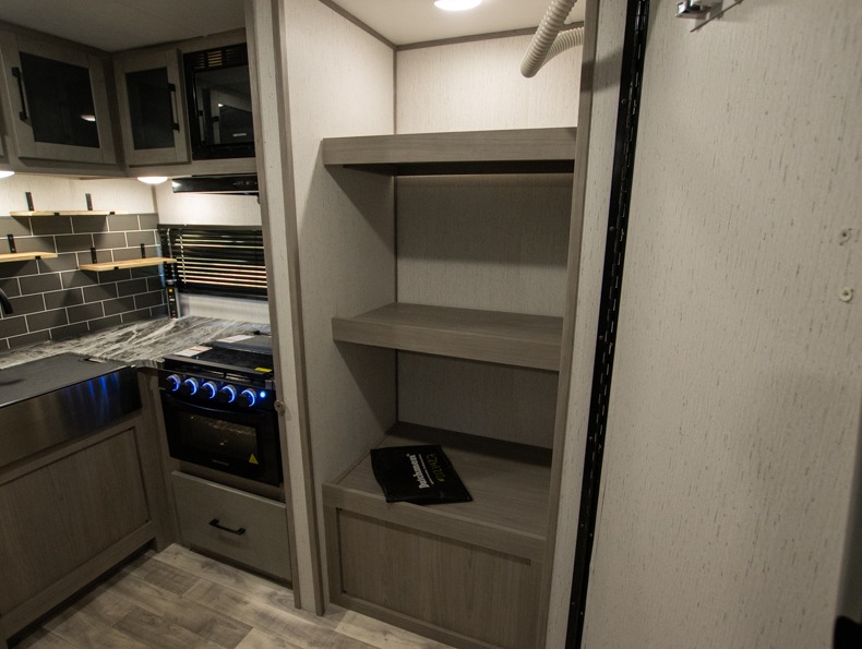 2022 Dutchmen Kodiak Ultra-Lite 248BHSL, $ 0